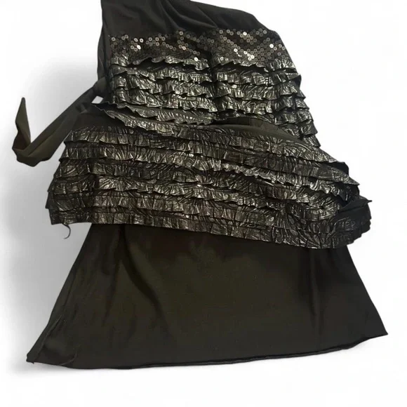 Black party dress with Ruffles and Sequins - Picture 8 of 8